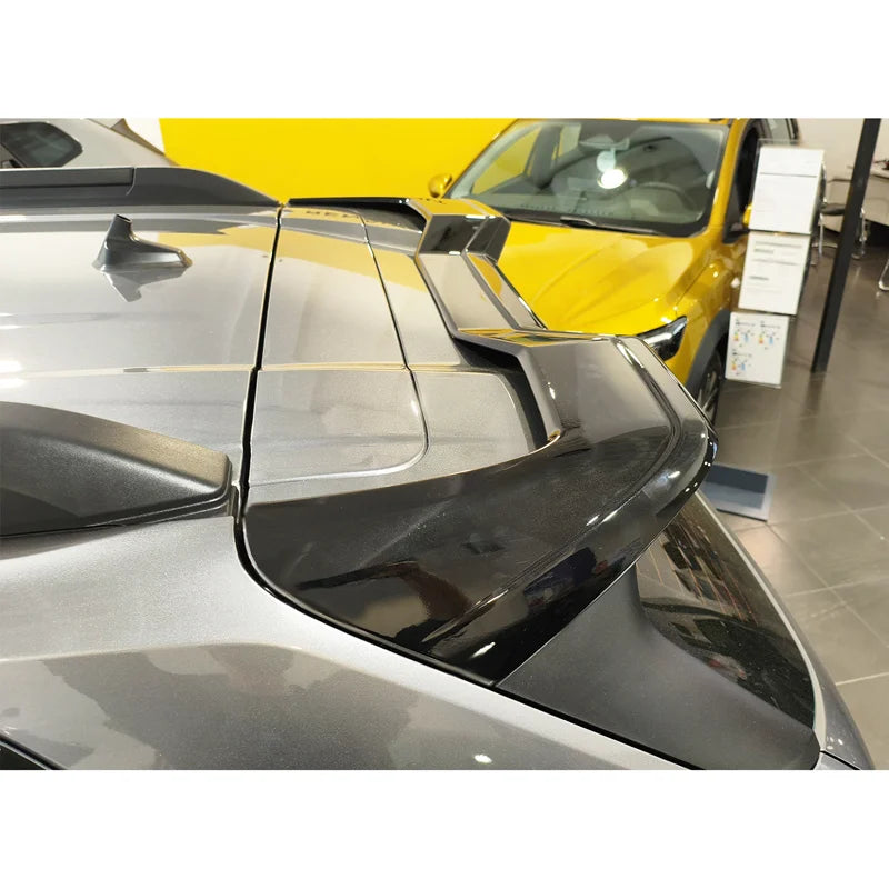 Spoiler Aileron Traseiro Dacia Duster III 2024- (PU)