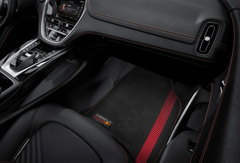 Red Bull Oracle Conjunto de 4 tapetes auto universais - Preto/Vermelho